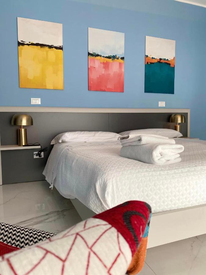 Dizeta Suite And Apartment Salerno Esterno foto